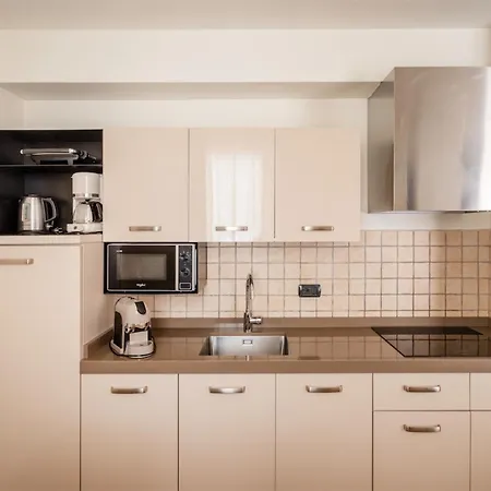 Hotel apartamentowy Maroadi 3*